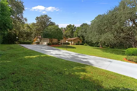 Exterior - 570 W Liberty St, Hernando, FL 34442 photo 2 of 16