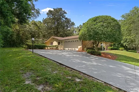 Exterior - 570 W Liberty St, Hernando, FL 34442 photo 6 of 16