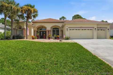 29 Linder St, Homosassa, FL 34446