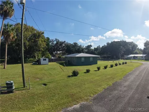 Exterior - 50 Risher Ave, Inglis, FL 34449 photo 2 of 11