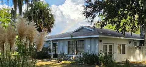 5155 S Clubhouse Dr, Homosassa, FL 34448