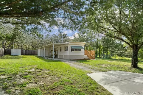 9105 S Breen Ter, Homosassa, FL 34446