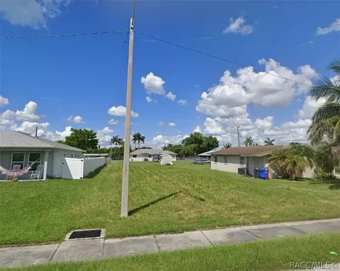 3337 South St, Fort Myers, FL 33916