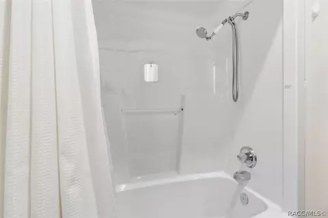 Bath - 4199 N Longvalley Rd, Hernando, FL 34442 photo 4 of 4