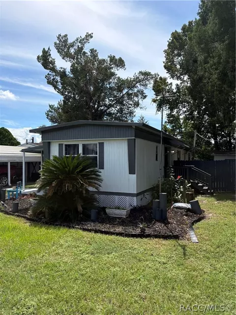 10028 E Bluegill Ct, Inverness, FL 34450