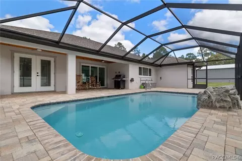 Exterior - 404 E Nicholas St, Hernando, FL 34442 photo 10 of 18