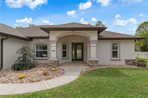 Exterior - 404 E Nicholas St, Hernando, FL 34442 photo 2 of 18