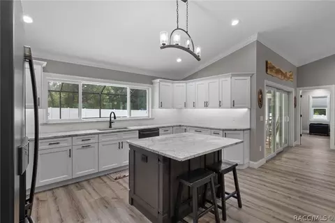 Kitchen - 404 E Nicholas St, Hernando, FL 34442 photo 5 of 5