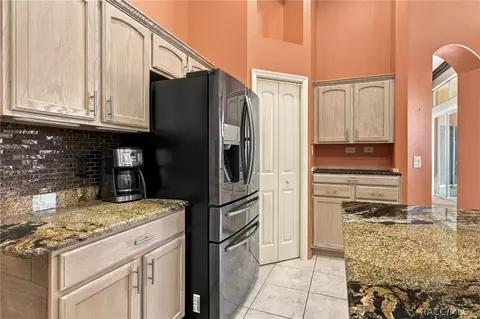 Kitchen - 1783 N Musial Pt, Hernando, FL 34442 photo 5 of 6