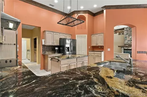 Kitchen - 1783 N Musial Pt, Hernando, FL 34442 photo 4 of 6