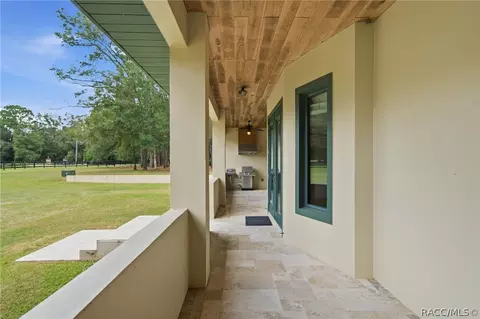 Exterior - 3 Carry Back Rd, Ocala, FL 34482 photo 8 of 24