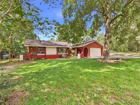 10648 N Haitian Dr, Citrus Springs, FL 34434