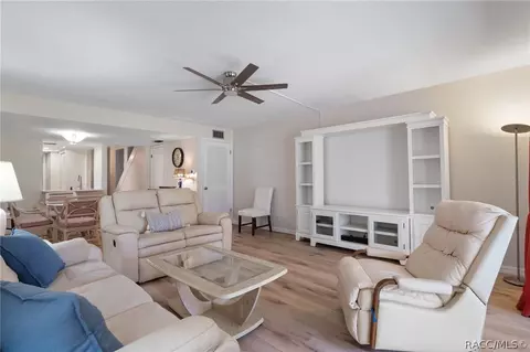 Living - 340 E Glassboro Ct #4B, Hernando, FL 34442 photo 1 of 3