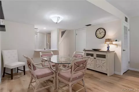 Dining - 340 E Glassboro Ct #4B, Hernando, FL 34442 photo 1 of 3