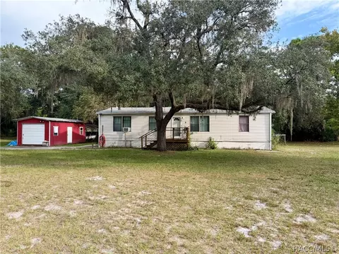26 Sapp St, Inglis, FL 34449