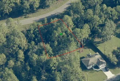 7645 N Keystone Dr, Citrus Springs, FL 34433