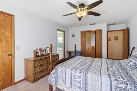 Bedroom - 32 Palm Circle Dr, Inglis, FL 34449 photo 1 of 7