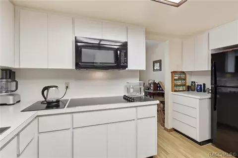 Kitchen - 32 Palm Circle Dr, Inglis, FL 34449 photo 1 of 4