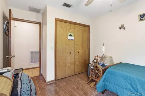 Bedroom - 32 Palm Circle Dr, Inglis, FL 34449 photo 6 of 7