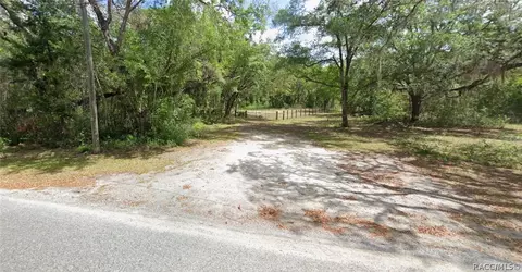 1385 NE 118th Avenue Rd, Silver Springs, FL 34488