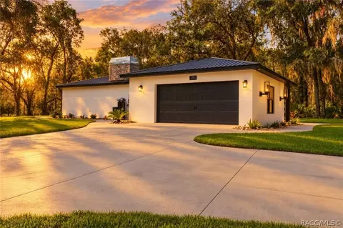 9174 N China Pink Way, Crystal River, FL 34428
