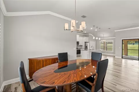 Dining - 3206 N Annapolis Ave, Hernando, FL 34442 photo 2 of 3
