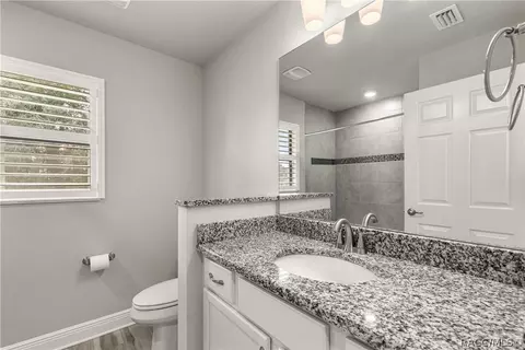 Bath - 3206 N Annapolis Ave, Hernando, FL 34442 photo 3 of 4