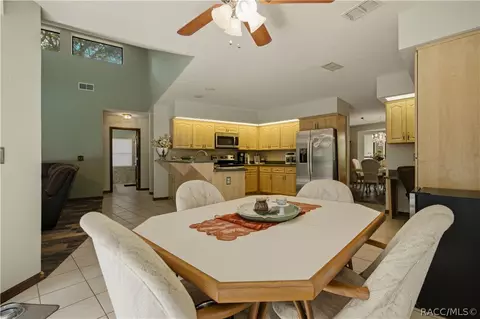 Dining - 390 W Britain St, Hernando, FL 34442 photo 5 of 5