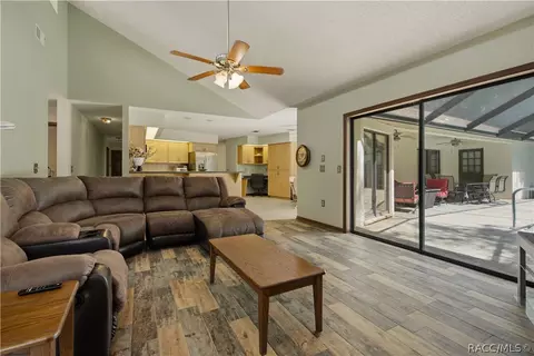 Living - 390 W Britain St, Hernando, FL 34442 photo 3 of 4