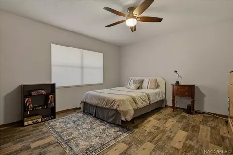 Bedroom - 390 W Britain St, Hernando, FL 34442 photo 6 of 7