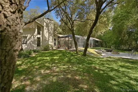 Exterior - 390 W Britain St, Hernando, FL 34442 photo 17 of 18