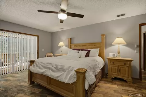 Bedroom - 390 W Britain St, Hernando, FL 34442 photo 2 of 7