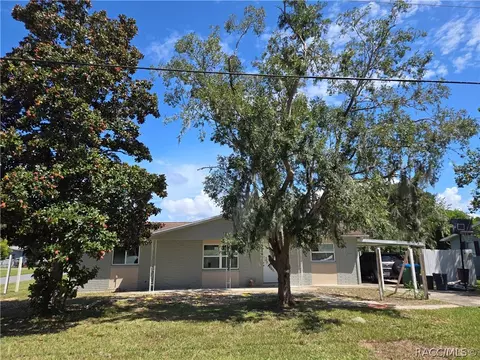 77 Regina Blvd #5, Beverly Hills, FL 34465