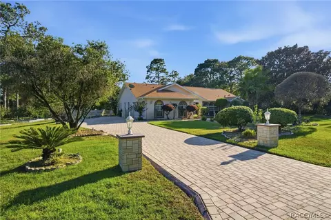4748 W Maverick Ct, Beverly Hills, FL 34465