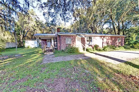 7122 S Florida Ave, Floral City, FL 34436