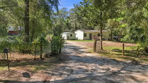 6820 N Dawson Dr, Hernando, FL 34442 photo 2
