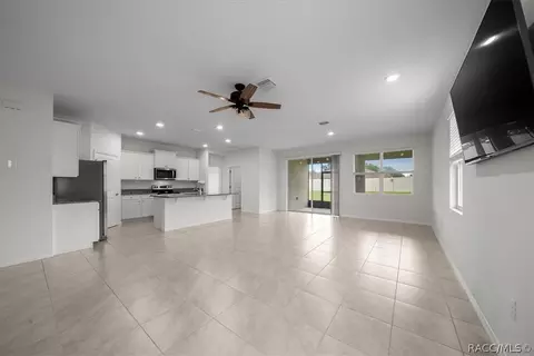 Living - 6225 SW 88th Loop, Ocala, FL 34476 photo 2 of 4