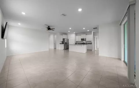 Living - 6225 SW 88th Loop, Ocala, FL 34476 photo 3 of 4