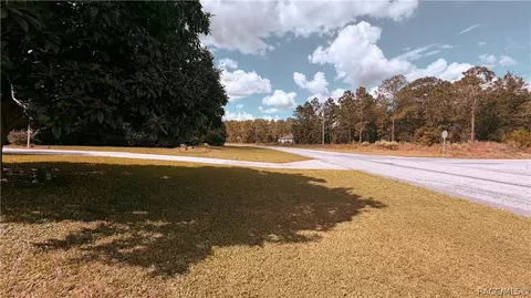 48 Glenridge Blvd, Homosassa, FL 34446