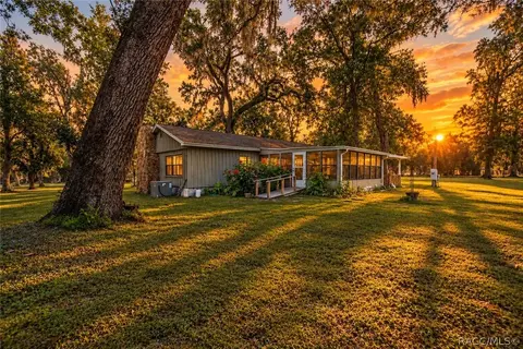 11105 E Ownbey Ct, Floral City, FL 34436