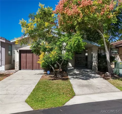 5222 S Riverview Cir, Homosassa, FL 34448