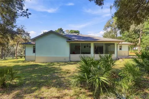 Exterior - 337 E Buckingham Dr, Lecanto, FL 34461 photo 4 of 4