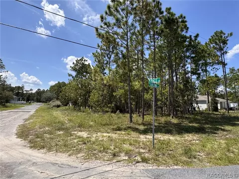 7722 N Galena Ave, Citrus Springs, FL 34434
