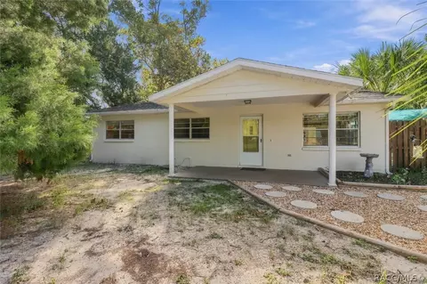 6930 W Sasser St, Homosassa, FL 34446