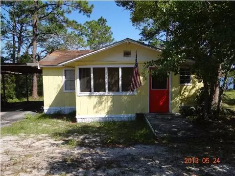 503 Riverview Dr, Carrabelle, FL 32322 photo 1