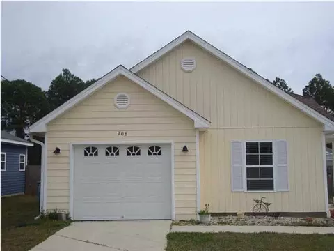 906 6th St, Carrabelle, FL 32322 photo 1