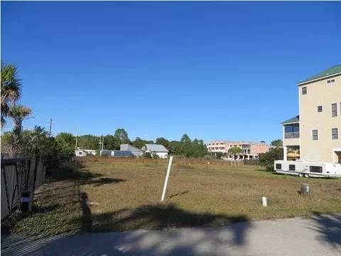 102 S Mariners Way, Carrabelle, FL 32322 photo 1