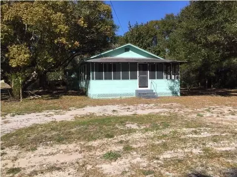 312 NW 3rd St, Carrabelle, FL 32322 photo 1