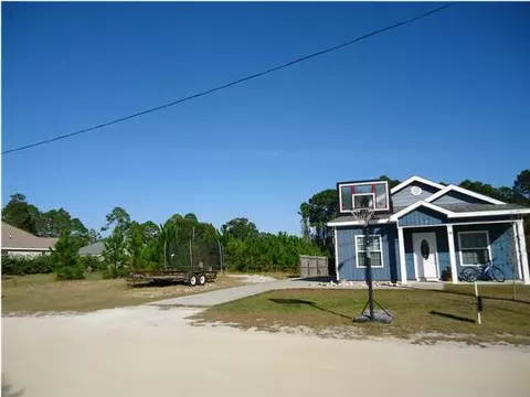 908 6th St, Carrabelle, FL 32322 photo 1