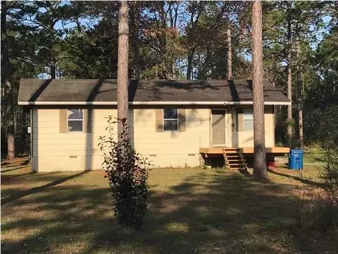 591 Chapel Ln, Overstreet, FL 32456
